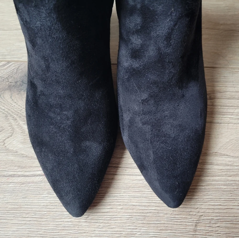Sam Edelman Hilty, Black Suede Booties, Size 9.5 - Picture 8 of 16